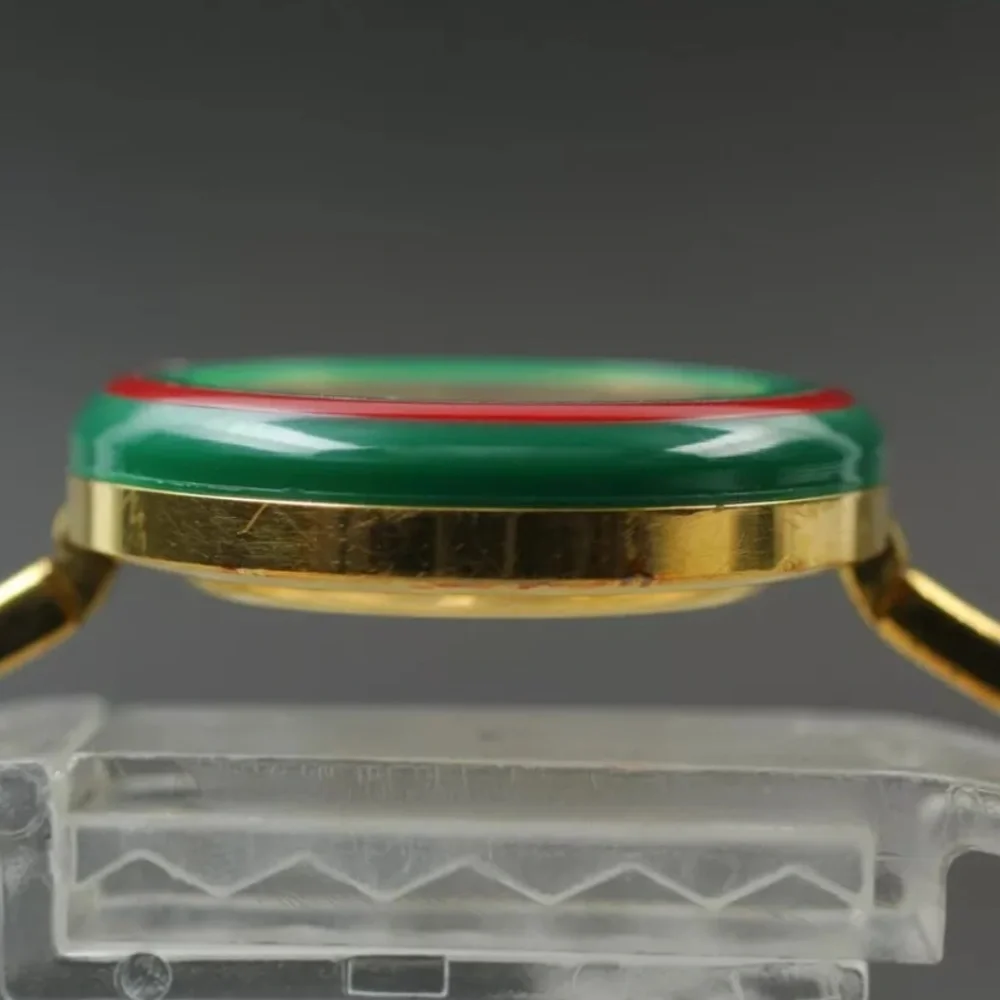 GUCCI LUXURY Bracelet Watch - Picture 7 of 9